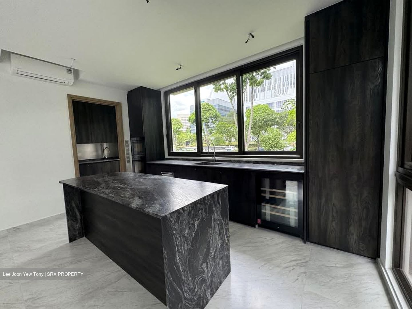 Shrewsbury Road (D11), Terrace #574032661